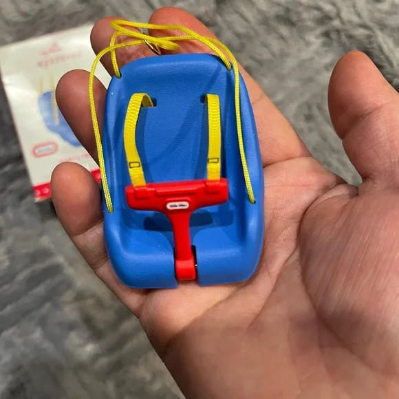 Hallmark Baby's First Swing
Ornament‎ - Blue - Picture 3 of 5